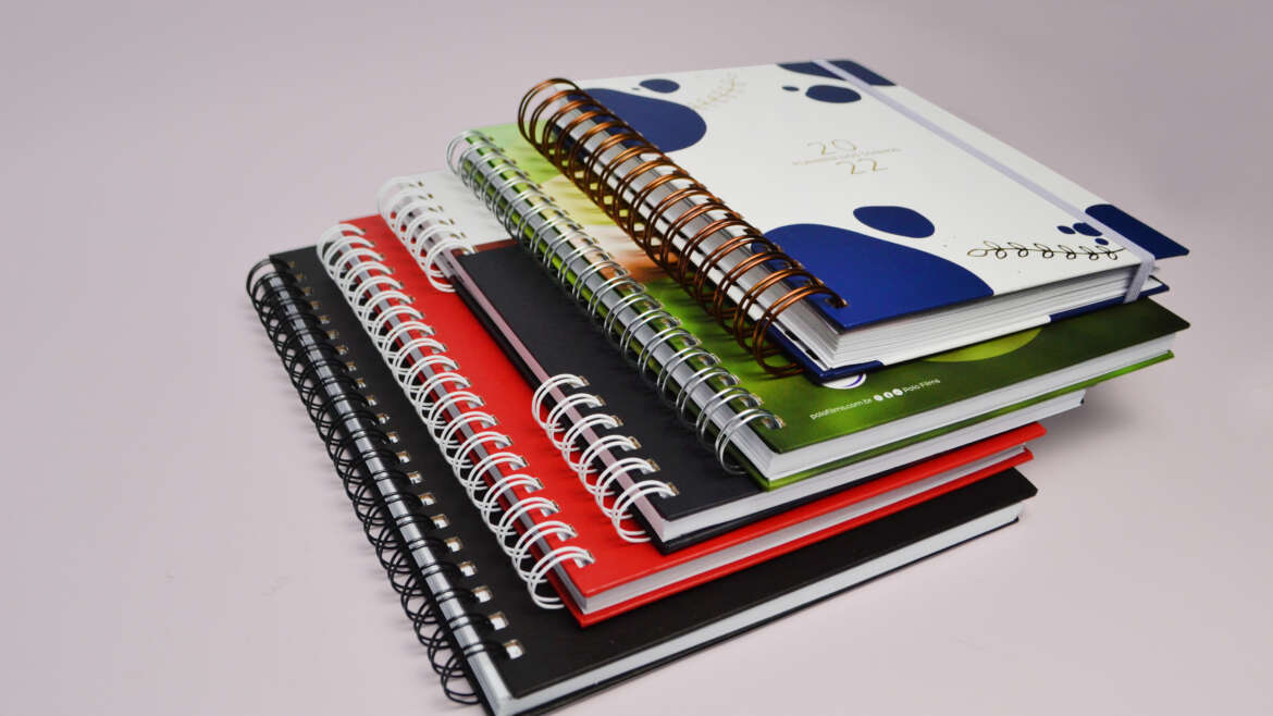 Cadernos personalizados para empresas: do material de escritório ao presente corporativo